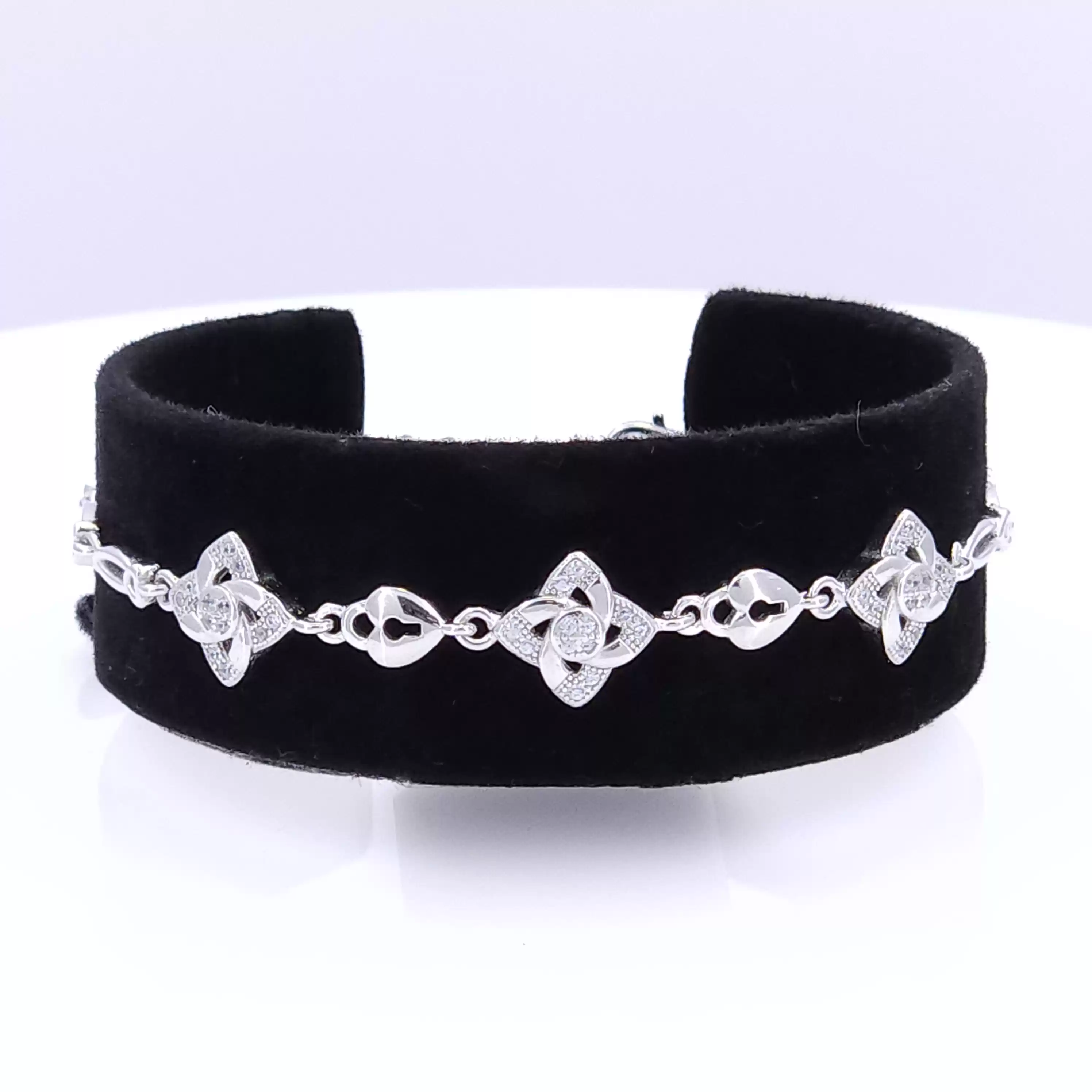 Starlace