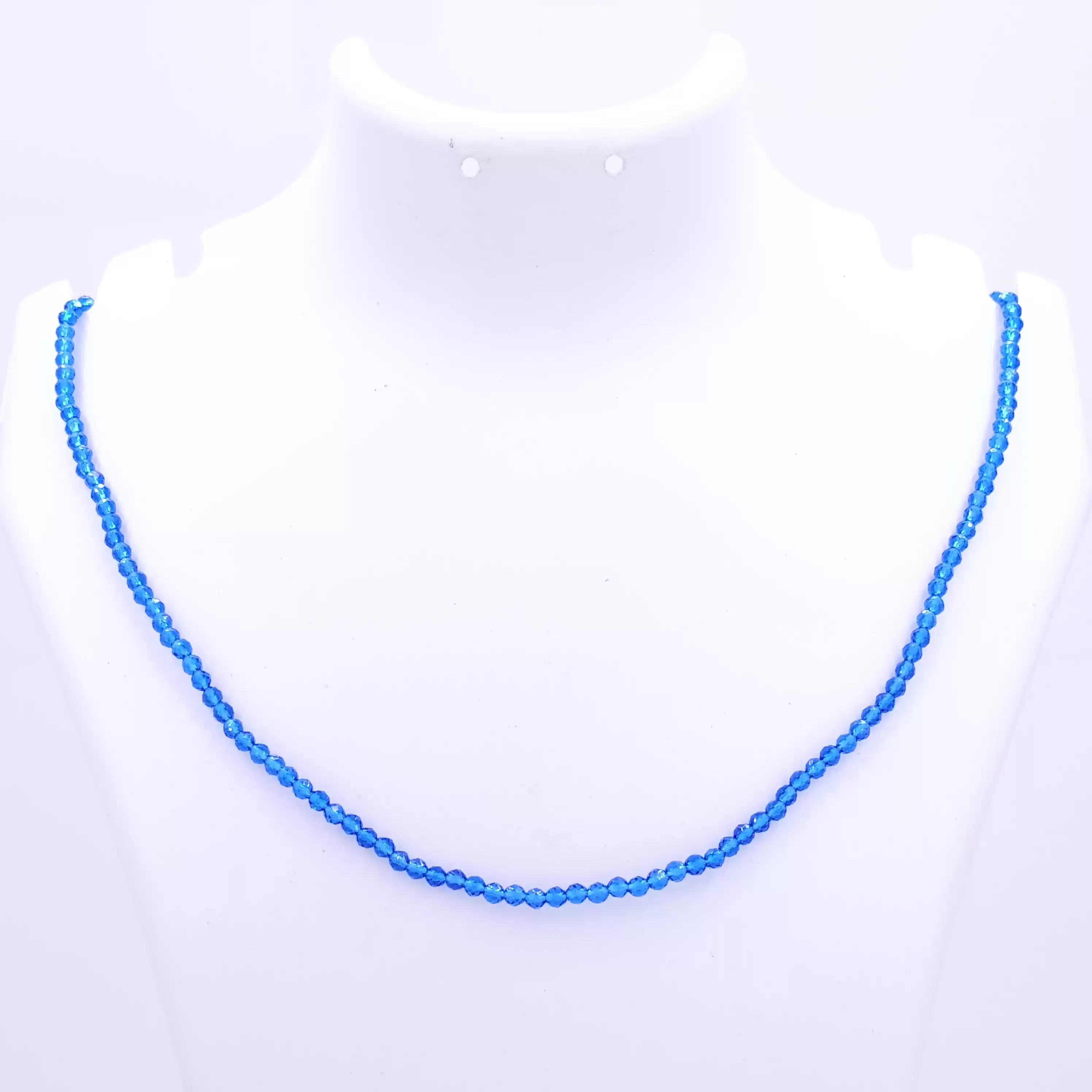 Aqu Bohemica Beads String